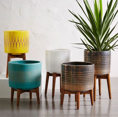 New Mid-Century Turned Leg Planters head to West Elm Furniture Woodworking, Interior Design Minimalist, Decor Ikea, Design Seeds, Plywood Furniture, Bohemian Living, Mid Century Modern Decor, Natural Home Decor, Cool Ideas