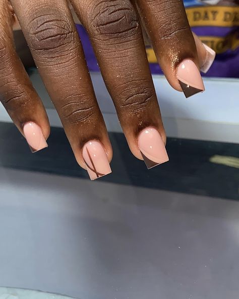 Short nails are so cute 🥰 #shortnails #nailart #brownnails #squarenails Chocolate Brown Short Nails, Short French Tip Fall Nails, Short Square Autumn Nails, Fall Short Acrylics, Short Stubby Nail Designs, Brown Nail Inspo Short, Short Fall Nails Black Women, Short Square Gel Nails Fall, Really Short Square Nails