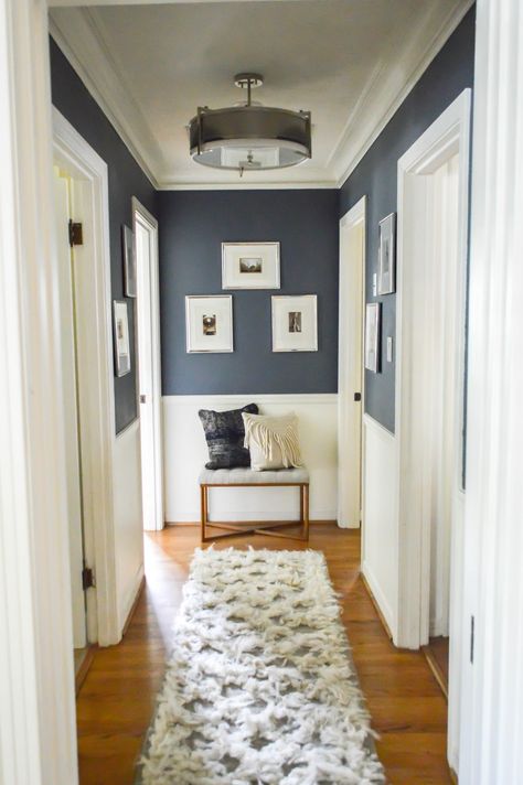 End Of Hallway, Narrow Hallway Decorating, Upstairs Hallway, Hallway Wall Decor, Hallway Designs, Hallway Design, Hal Decor, Small Bench, Hallway Ideas Entrance Interior Design