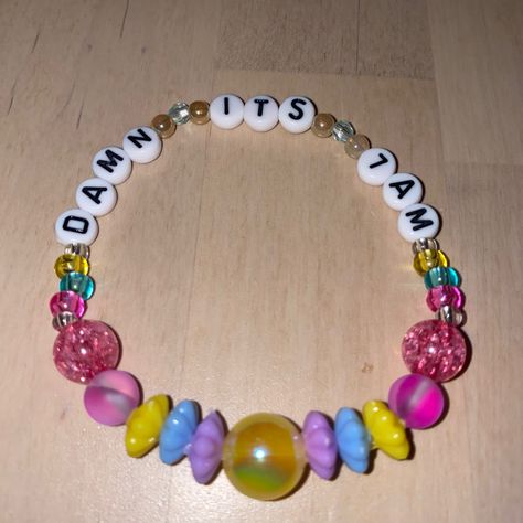 I Bet You Think About Me Bracelet, Eras Your Bracelet Ideas Funny, Bracelet Patterns Taylor Swift, Horror Bracelet Ideas, Eras Tour Bracelets Funny, Funny Eras Tour Bracelets, Tswift Bracelets, Eras Bracelet Ideas, Friendship Bracelets Taylor Swift