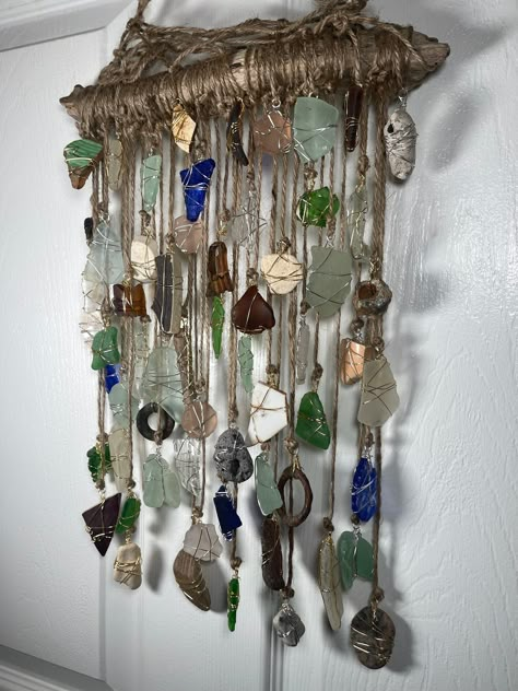 Driftwood Suncatchers, Bohemian Beach House, Beaded Decorations, Bottle Chimes, Seaglass Jewellery, Shell Garland, Bohemian Sun, Driftwood Ideas, Twig Art