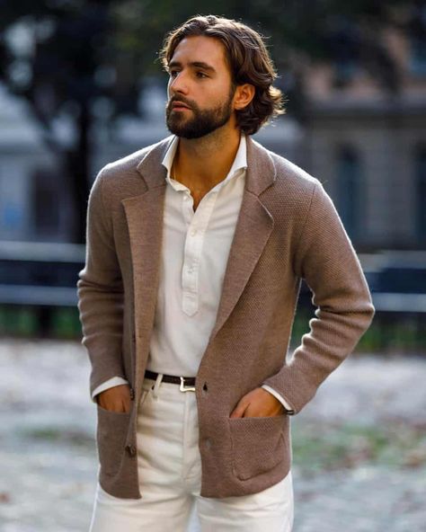 Brown Blazer Men, Unstructured Blazer, Unstructured Jacket, Shirt Outfit Men, Blazer Men, Dress Better, Popover Shirt, Knit Blazer, Pants White