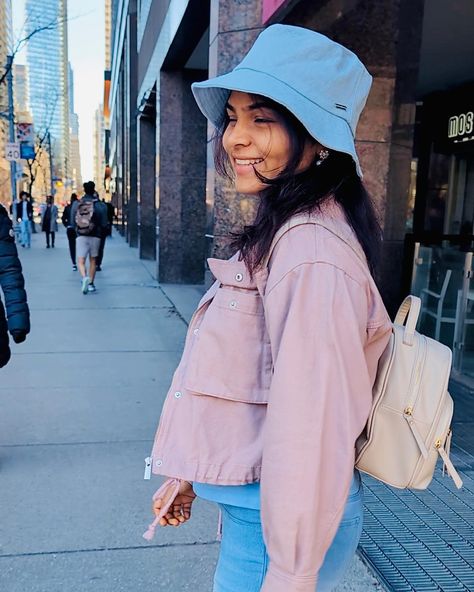 Why does this hat make me feel like a Tourist?😁👒Perhaps because while growing up, I often saw foreign tourists wearing similar hats as they wandered/explored India. It brings back those memories.😂😂 Touristy Hat👒 - My husband’s choice😁. Its cute and I adore it….😍😍 #touristvibes #wanderlustmemories #travelthrowback #exploringindia #cutehatalert #travelstyle #hatlove #memorylane #touristfashion #indiaadventures #travelnostalgia #touristlife #vacationmode #explorationgoals #travelinspo #advent... Tourist Fashion, Vacation Mode, Cute Hats, Hat Making, Travel Style, My Husband, Feel Like, Advent, Growing Up