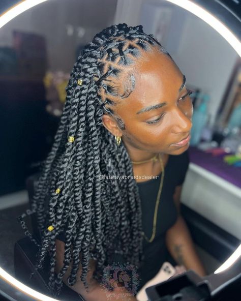 Passion Twist Hairstyle with Criss Crow Front and beads Passion Twists Styles, Twist Extensions, Passion Twists, Black Hair Extensions, Braided Cornrow Hairstyles, Natural Hair Twists, Mohawk Hairstyles, Twist Styles, Twist Braid Hairstyles