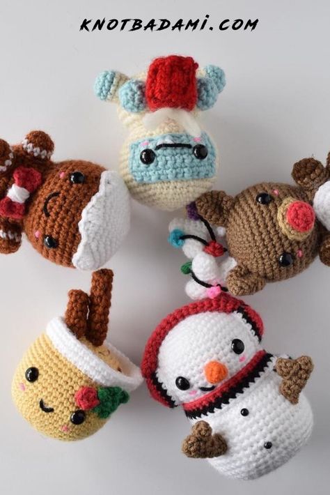 The holiday season is here and that means so is christmas! Learn how to get started with amigurumi! Create your own cute little basic body for a doll with these free crochet patterns! this basic and beginner friendly DIY project is perfect for any crocheter and works with any type of worsted weight yarn for creating dolls and toys. This amigurumi is perfect for home decor as well. It can work up quickly. Working with simple stitches. Crocheted Christmas Ornaments, Holiday Crochet Patterns, Crocheted Animals, Christmas Crochet Patterns Free, Crocheted Christmas, Crochet Christmas Gifts, Confection Au Crochet, Crochet Xmas, Crochet Fun