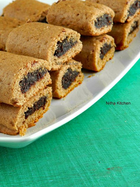 Fig Bar Recipe, Fig Newton Recipe, Homemade Fig Newtons, Fig Bar, Fig Newtons, Healthy Homemade Snacks, Broma Bakery, Fig Bars, Fig Recipes