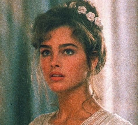 Model Tips, Photographie Portrait Inspiration, Photography Inspiration Portrait, Brooke Shields, Princess Aesthetic, Endless Love, Fotografi Potret, Magazine Photography, Belle Photo