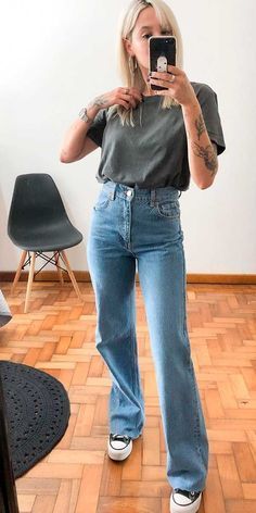 Wide Leg Jeans 2022, Spring Wide Leg Jeans Outfit, H&m Jeans Outfit, Wide Leg Jeans Outfits Winter, Wide Jean Outfits, Wide Leg Jeans For Summer, Widelegjeans Outfit Summer, Casual Baggy Jeans Outfit, Wide Jeans Outfit Summer