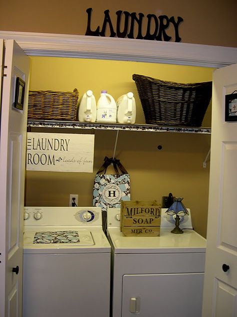 my laundry closet CAN look cute!  It may become my next decorating project. Couples Bathroom, Ideas Armario, Apartment Decorating For Couples, Diy Home Decor For Apartments, Laundry Room Closet, Trendy Apartment, First Apartment Decorating, Laundry Room Bathroom, Apartment Decoration