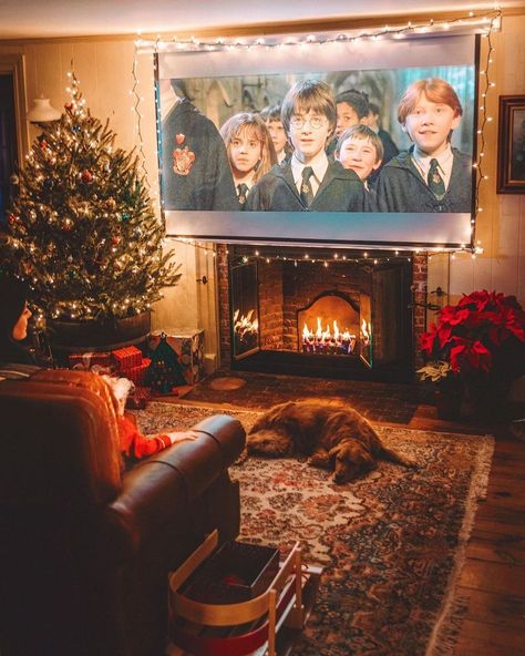 Joulun Aika, Instagram Movie, Send Christmas Cards, Christmas Instagram, Christmas House Lights, Buku Harry Potter, Aesthetic Friends, Christmas Aesthetic Wallpaper, James Patrick