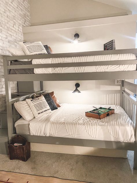 Bunk Bed Lamp Ideas, Bunk Beds With Sconces, Bunk Bed Reading Light, Bunk Bed Nightstand, Lights On Bunk Bed, Lights For Bunk Beds, Bunk Bed Railing, Bed Lamp Ideas, Bunk Bed Lighting Ideas