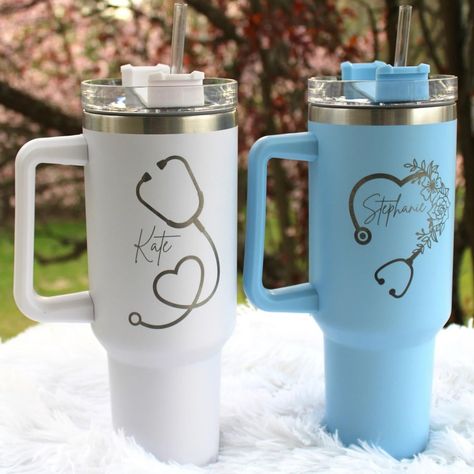 Struggling to find the perfect gift for National Nurse Week? 🩺 Look no further! Introducing our personalized H2.0 FLOWSTATE cup with engraved stethoscope designs and your name. Here's why it's the best gift for her: 🌟 Customizable stethoscope designs 🌟 Wide range of color options 🌟 40 Oz capacity - perfect for staying hydrated 🌟 Convenient handle for easy carrying 🌟 Keeps drinks hot or cold for hours Don't miss out on this thoughtful gift! Order yours today and show appreciation to the nurs... National Nurses Week, Medical Stickers, Thank You Nurses, Engraved Tumblers, Water Bottle Gift, Nurse Week, Medical Bag, Medical Gifts, Engraved Tumbler