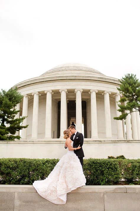 Wedding Venues Affordable, Washington Dc Engagement Photos, Dc Wedding Photos, Dc Engagement Photos, Engagement Photos Ideas, Dc Wedding Venues, Plum Wedding, Jefferson Memorial, Washington Dc Wedding