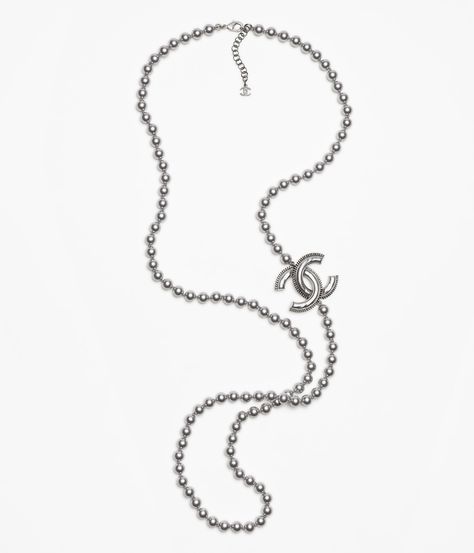 Long necklace - Metal, resin & glass pearls, silver & pearly gray — Fashion | CHANEL Chanel Pearl Necklace, Chanel Pearl, Gray Fashion, Chanel Necklace, Chanel Pearls, Fashion Chanel, Chanel Official, Chanel Official Website, Jewelry Lookbook