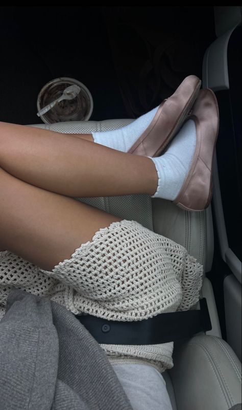 Ballet Flats Outfit, Quoi Porter, Flats Outfit, Foto Ideas Instagram, 가을 패션, Mode Inspiration, Fashion Killa, Cute Shoes, Aesthetic Clothes