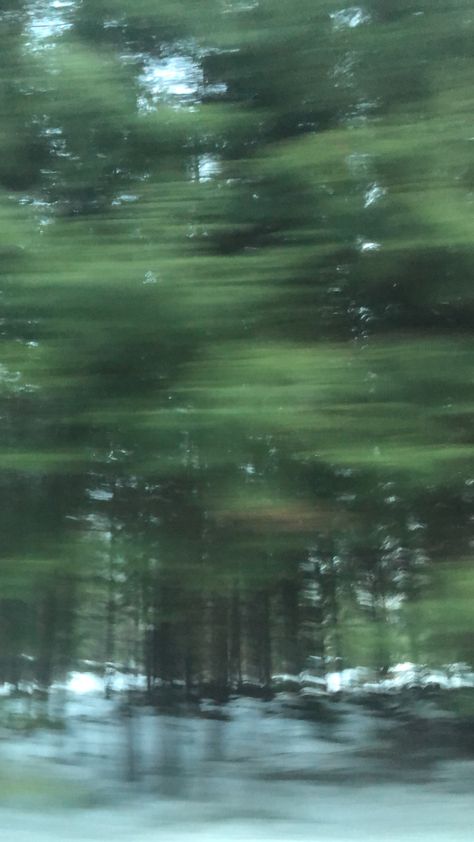 Blur Nature, Iphone Wallpaper Blur, Blur Image, Forest Background, Blur Photo, Whatsapp Wallpaper, Green Theme, Forest Wallpaper, Phone Wallpaper Patterns