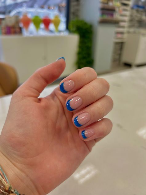 Simple Nails Short French Tips, Blue French Tip Short Nails, Royal Blue Nails Gel, French Tip Nail Ideas Short, Nail Designs For Really Short Nails, Cute Short Acrylic Nails French Tips, Short Blue French Tips, Really Short Nail Ideas, Short Nail Designs French