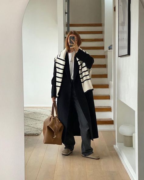 Orlaith Melia | Minimal Style on Instagram: "x5 workwear outfit roundup" Birkenstock Boston Outfit, Boston Outfits, Birkenstock Outfit, Stylish Winter Outfits, Mode Casual, Birkenstock Boston, Ținută Casual, Mode Ootd, Stockholm Fashion