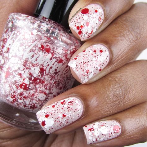 Nails 2024 Xoxo Nails, Holiday Nails Glitter, Nail Polish Top Coat, Emerald Nails, Holiday Nails Winter, Glitter Polish, Top Coat Nail Polish, French Manicures, Candy Cane Nails