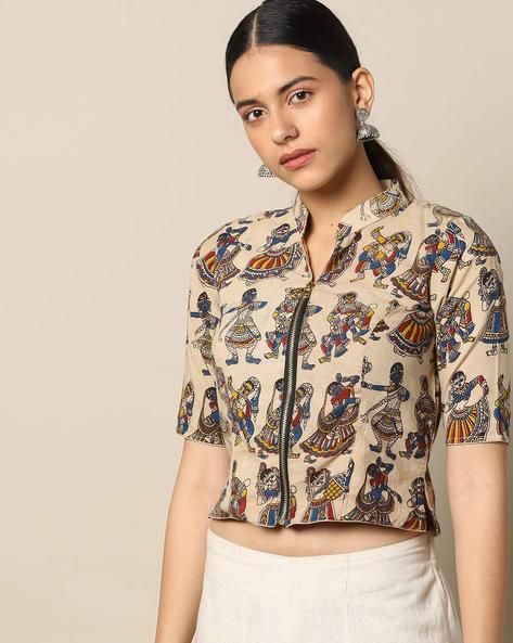 Kalamkari Shirts Women, Long Saree Blouse Designs, Beige Blouses, Kalamkari Blouse Designs, Ikat Blouse Designs, Long Blouse Designs, Kalamkari Print, Kalamkari Blouse, Blouse Designs High Neck