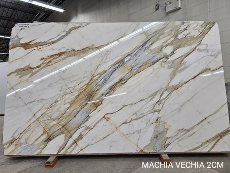 Calacatta Borghini - Granite Countertops Ottawa Brown Veined Quartz Countertops, Countertop Quartz Kitchen, Pitaya White Granite, Calcutta Gold Quartz Countertops, Popular Granite Countertops, Quartzite Countertops Kitchen, Quartzite Kitchen Countertops, Gold Granite Countertops, Tan Brown Granite