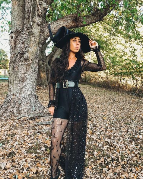 Kelsey | Costume Designer on Instagram: “When witches go riding and black cats are seen, the moon laughs and whispers ‘tis near Halloween🦇🌙 . . Some quick shots of my witch/roman…” Witch Dress Up, Boujee Witch Costume, All Black Witch Costume, Witch And Cat Halloween Costume, Witch Cat Costume, Work Appropriate Witch Costumes, Black Witch Outfit Aesthetic, Witch Custome Ideas, Disney Witch Costumes