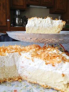 Best Coconut Cream Pie, Coconut Cream Pie Recipes, Coconut Pie, Coconut Desserts, Cream Pie Recipes, Coconut Cream Pie, Diet Vegetarian, Delicious Pies, Coconut Recipes