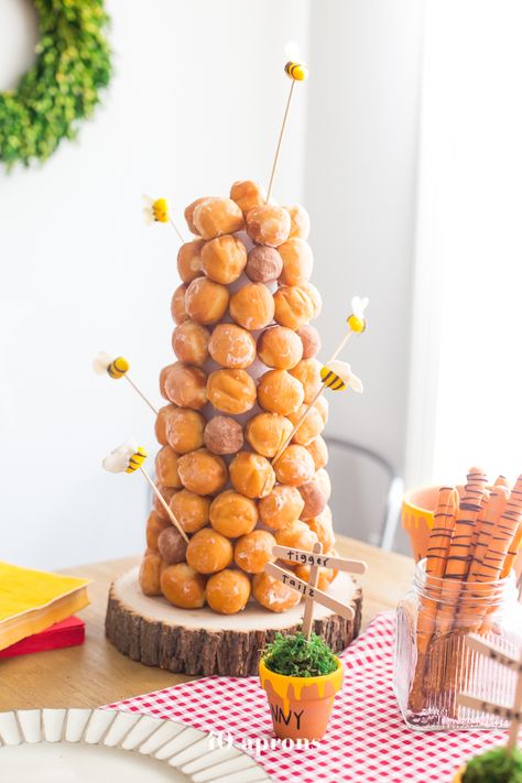 Leo's DIY Winnie the Pooh Birthday Party Weenie The Pooh Centerpieces, Donut Inspiration, Diy Winnie The Pooh, Pooh Bebe, Winnie The Pooh Birthday Party, Pooh Birthday Party, Pooh Party, Bee Birthday Party, Winnie The Pooh Themes