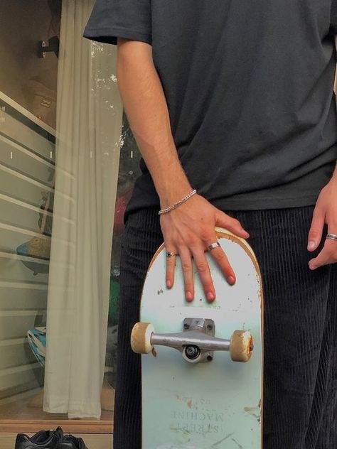 Misha Lare Grayson, Skater Rings, Elliot Petropoulos, Misha Lare, Beach Puppy, Hand With Ring, Skater Guy, Hands With Rings, Guy Jewelry