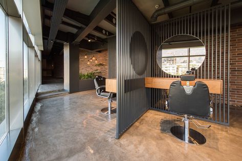 Barbershop Design Interior, Center Photography, Hair Salon Interior, Barbershop Design, Commercial Complex, Salon Interior Design, Partition Design, Hair Studio, Japanese Design