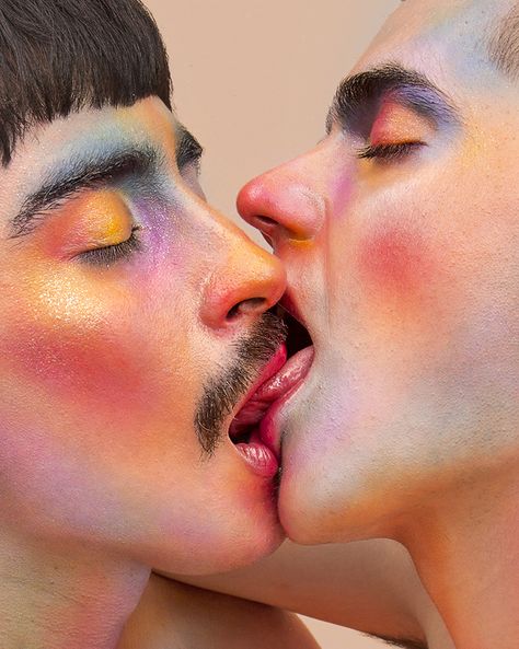 Andres-manon-photography-itsnicethat-8 Face Drawing Reference, México City, City Photography, I Design, Gay Art, Birthday Photoshoot, Funky Art, Portrait Photo, Art Reference Photos