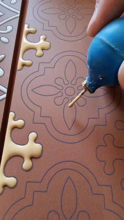 #parati #pyf #pfy #satisfying #satisfyingvideo #uruguay | TikTok Slip Trailing, Ceramic Tile Art, Liquid Clay, Surface Tension, Creation Art, Tile Crafts, Ceramics Ideas Pottery, Diy Clay Crafts, Tile Art