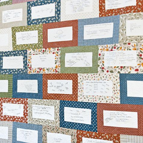 Signature Quilt Blocks Free Pattern, Quilt Signature Ideas, Wedding Signature Quilt Ideas, Retirement Quilt Ideas, Signature Quilts Patterns, Signature Quilt Blocks, Signature Quilts Ideas, Guest Quilt, Autograph Quilt