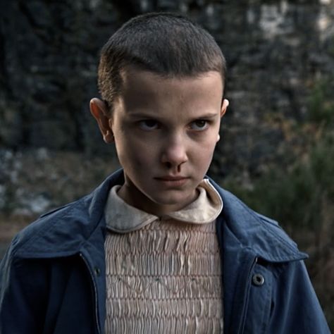 [stranger things /s1] #eleven #strangerthings Eleven St, El Stranger Things, 11 Stranger Things, Stranger Things Girl, Bobby Brown Stranger Things, Stranger Things Art, Stranger Things Characters, Eleven Stranger Things, Cast Stranger Things