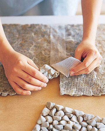 make your own : stone spa mat #DIY I would actually like to make my downstairs bathroom floor out of smooth stones! Wouldn't that be pretty? Diy Spa Bathroom, Bathroom On A Budget, Spa Bathroom, Spa Decor, Diy Spa, Downstairs Bathroom, Bathroom Spa, Budget Bathroom, Bathroom Floor