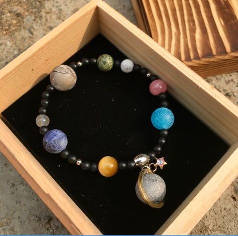 Galaxy Gift Ideas, Planet Bracelet, Galaxy Bracelet, Galaxy Gifts, Galaxy Jewelry, Gelang Manik, Magical Jewelry, Fancy Jewellery, Girly Jewelry