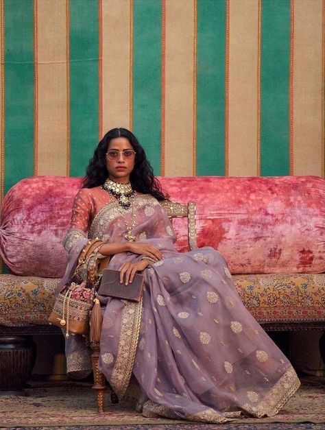 Sabyasachi Bride Saree, Sabyasachi Sarees Brides, Cocktail Clothes, Saree Celebrity, Bangladesh Wedding, Sabyasachi Saree, Desi Clothing, Sabyasachi Mukherjee, Sabyasachi Sarees