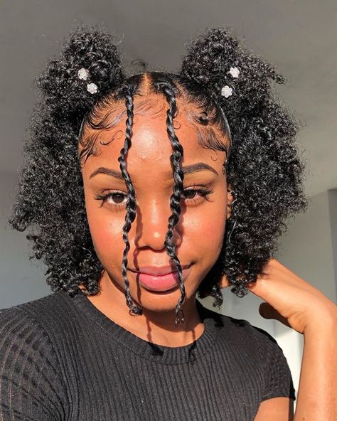 Bushy Hair, Cute Natural Hairstyles, Quick Natural Hair Styles, Girls Natural Hairstyles, Hairdos For Curly Hair, Black Curly Hair, Natural Hair Styles Easy, Back To School Hairstyles, Penteado Cabelo Curto