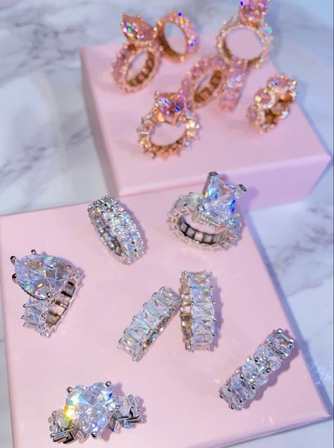 Band Wedding Rings, Barbie Ring, Ring Settings Types, White Princess, Engagement Band, Engagement Bands, Cute Rings, Fantasy Jewelry, Girly Jewelry