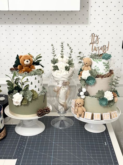 Sage Green Woodland Nature Bear Succulents Diaper Cake / Baby Shower Gift / Centerpiece - Etsy Woodland Bear Baby Shower Theme, Sage Green Baby Shower Ideas, Diaper Cakes For Baby Boy, Green Baby Shower Ideas, Woodland Baby Shower Centerpieces, Woodland Diaper Cake, Woodland Baby Shower Cake, Teddy Bear Diaper Cake, Woodland Baby Shower Ideas