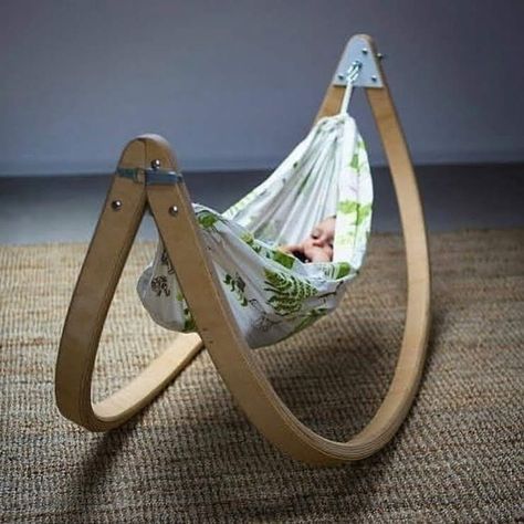 Baby Hammock, Diy Hammock, Hemma Diy, Diy Baby Furniture, Diy Bebe, Hammock Stand, Baby Diy, Baby Furniture, Safe Place