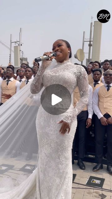 BellaNaija on Instagram: "@veekee_james performing her song “Olugbeja” with @the_city_choir   Bride @veekee_james  Groom @femi_bd  Bridal Styling @style_by_ruvero  Groom styling @groomsoftheinfidel  Event planner @elithan_events  Makeup @ariyike_mua  Hair stylist @adefunkeee  Brides Outfits @veekeejames_official  Groom suit @atafo__ Groom after party @tinathan.official Photographer @saidmhamadofficial @officialphotofreak  Videographer @ibidunnidamilola  Hair @hairbyadefunkeee Shoes @jimmychoo @versace @aquazzura  Bouquet flowers @funmiflowers @camakabespokepieces Bridesmaids flowers @camakabespokepieces  Decorator @whitehillsevents  Rental- @kfapickup  Light @innovatemedia1  Videographer @ibidunnidamilola & @mcefilms  Audio guest & 360 @smileboothco  Dj @djfabulous  MC @tomike_a & @endowed Veekee James Styles, Cotton Candy Popcorn, Veekee James, Events Makeup, Small Chops, Mirror Booth, Bridesmaids Flowers, Bridal Styling, Candy Popcorn