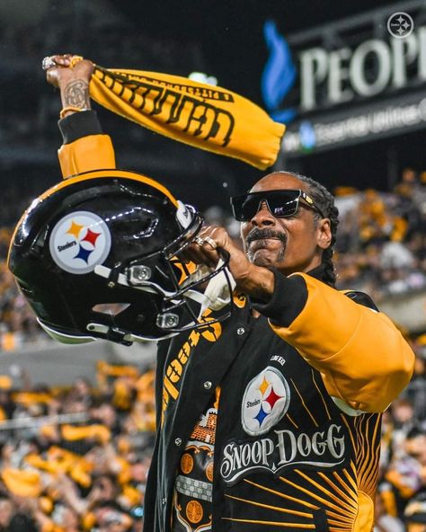 Pittsburgh Steelers Aesthetic, Steelers Aesthetic, Austin Core, Pittsburgh Steelers Man Cave, Steelers Images, Steelers Wallpaper, Gangsta Rap Hip Hop, Chiefs Wallpaper, Pittsburgh Steelers Wallpaper