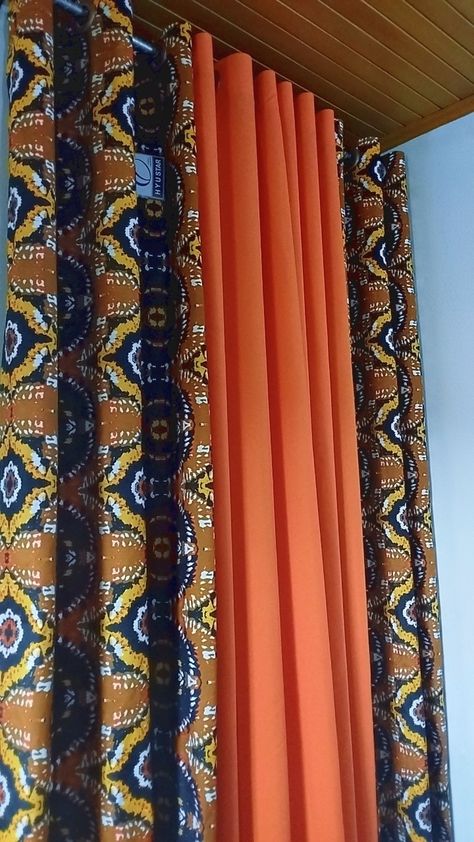 Ankara Curtains, Strip Curtains, Diy Wood Planters, Pretty Dresses For Kids, Curtains Living Room Modern, Designer Bed Sheets, African Interior, Handmade Fabric Bags, African Crafts