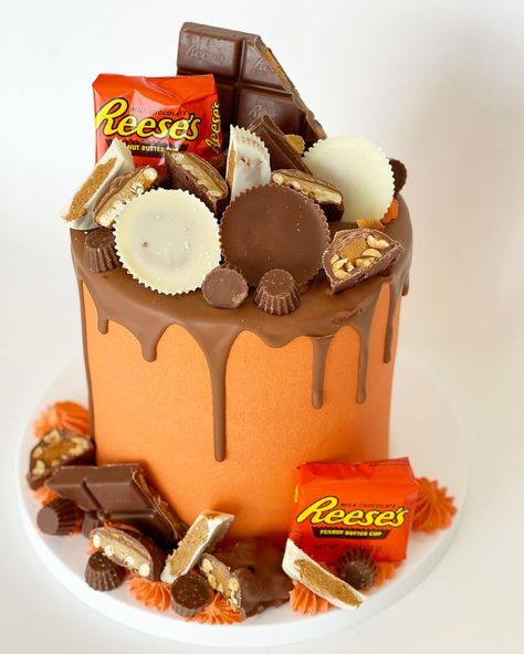 Reese's Birthday Cake, Reece’s Birthday Cake, Reese Cake Birthday, Reese’s Birthday Party, Reeses Cake Ideas, Reeses Cake Decoration, Reese’s Cake Decoration, Reece’s Cake, Cake 11 Birthday