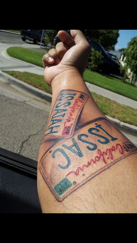 This is a pretty cool California license plate tattoo idea.  #cali #licenseplatetattoo #california #caliplates #tattoo #sleeve #sleevetattoo #licenseplate #creative #unique #✊😄 #plates #myboys California Tatoos Ideas, License Plate Tattoo Ideas, California Love Tattoo, California Tattoo Men, California Tattoo Sleeve, Socal Tattoo, Cali Tattoo Ideas, Hometown Tattoo Ideas, License Plate Tattoo