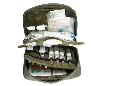 Individual First Aid Kit Tactical Medic, Police Equipment, Zombie Gifts, Army Gears, Tasmanian Tiger, Military Gear Tactical, Tac Gear, Sacs Design, Medical Bag