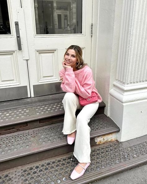 5 Spring Shoe Colors That Are Transformative | Who What Wear Pink Flats Outfit, Flats Outfit, Pink Flats, Tan Shoes, Spring Pastels, Footbed Sandals, Colorful Shoes, Navy Shoes, Grey Sneakers