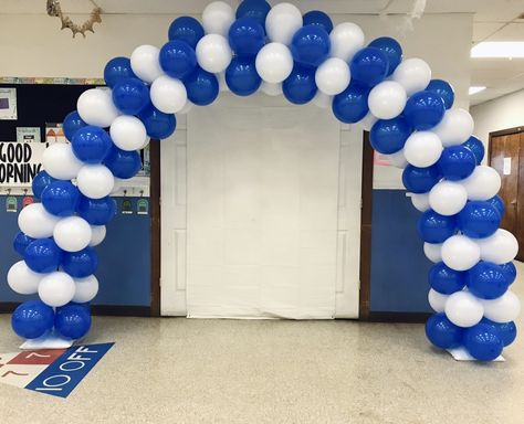 Graduation Balloon Arch Blue And White, Royal Blue And White Balloon Arch, Blue White Balloon Decorations, Ballon Arch Blue, Blue And White Balloon Decorations, White And Blue Balloon Arch, Blue And White Balloon Arch, Balloon Arch Blue, Ballon Business