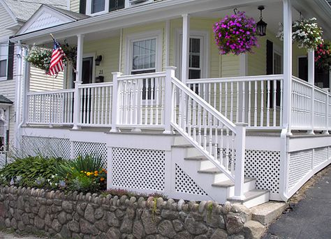 small sized lattice under deck - Google Search Lattice Under Deck, Porch Lattice, Lattice Deck, Sunroom Remodel, Deck Skirting, Under Deck, Diy Balcony, Porch Addition, Under Decks